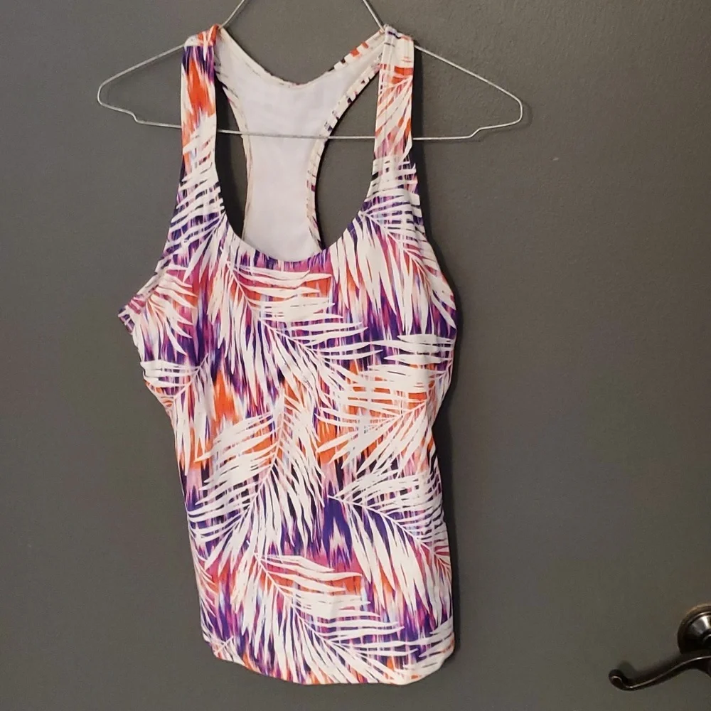LAST CHANCE! Swim top size M - Picture 1 of 5